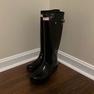 Glossy Black Hunter Boots
